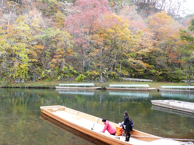 猊鼻渓の船着き場